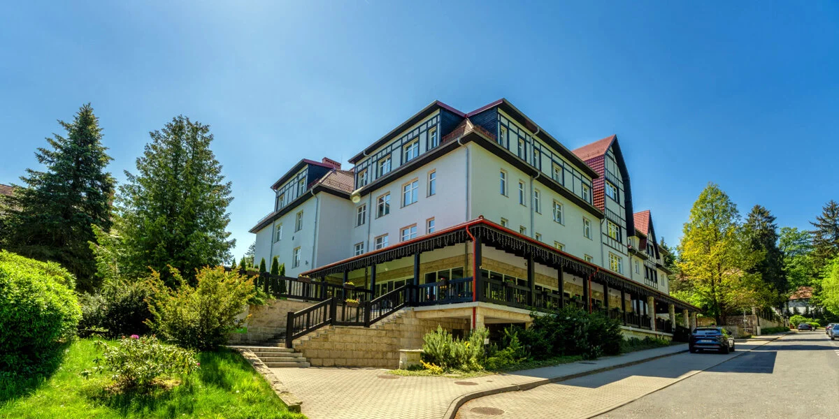Family Getaway: 2 Nights for 2+3 at Medical Sensus