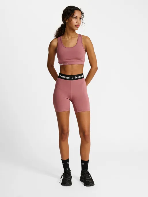 Дополнительная скидка 15% на леггинсы Hummel hmlPULSE MID WAIST SHORT TIGHTS