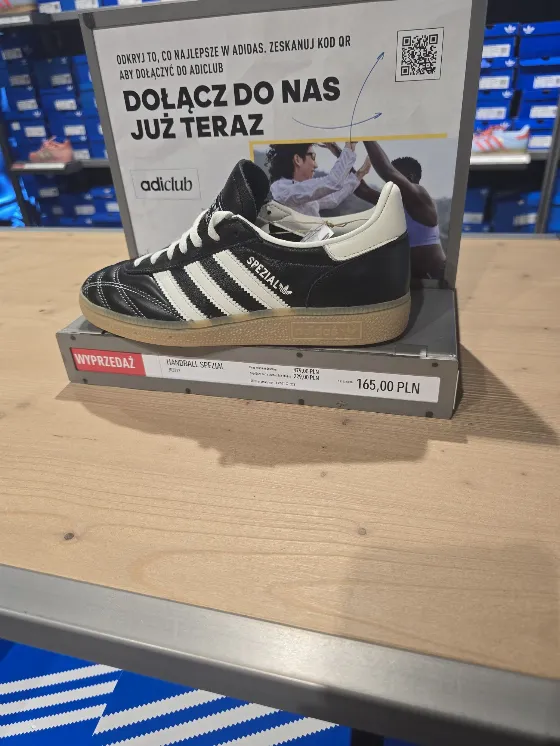 Adidas Gazelle всього за 165 zł — знижка 66% в adidas