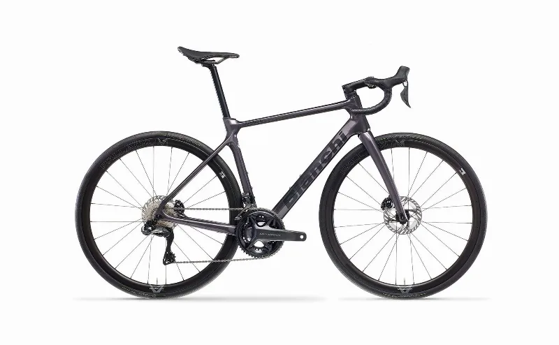 Bianchi Infinito Carbon Road Bike for 7,199 zł